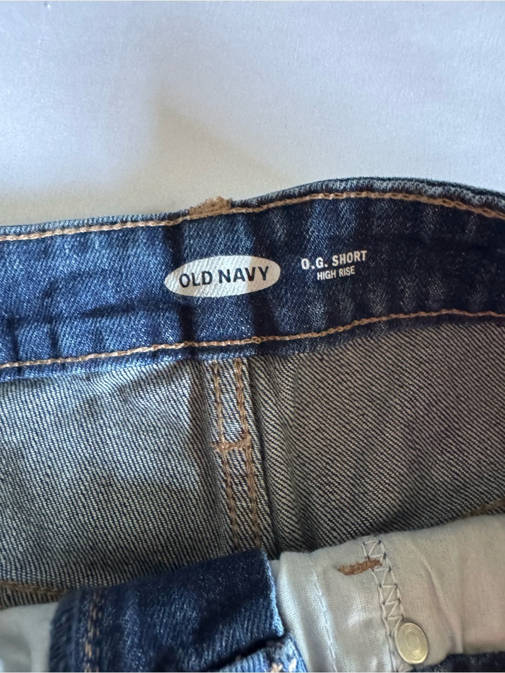 Old Navy Blue Rolled-Hem Denim Shorts - Picture 6 of 11
